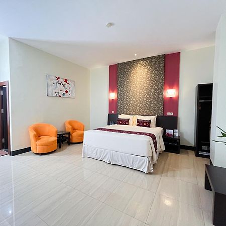 Hotel Roditha Banjarbaru Banjarmasin  Esterno foto