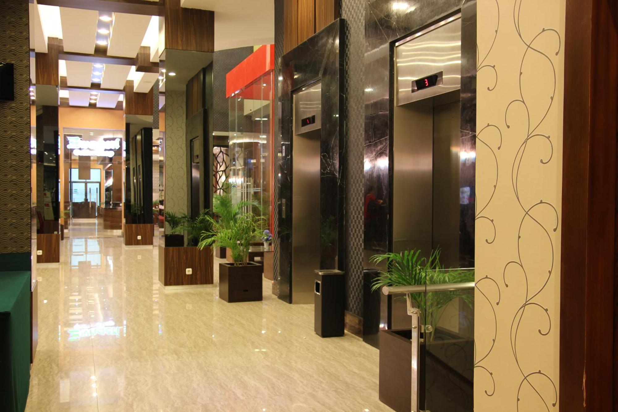 Hotel Roditha Banjarbaru Banjarmasin  Esterno foto
