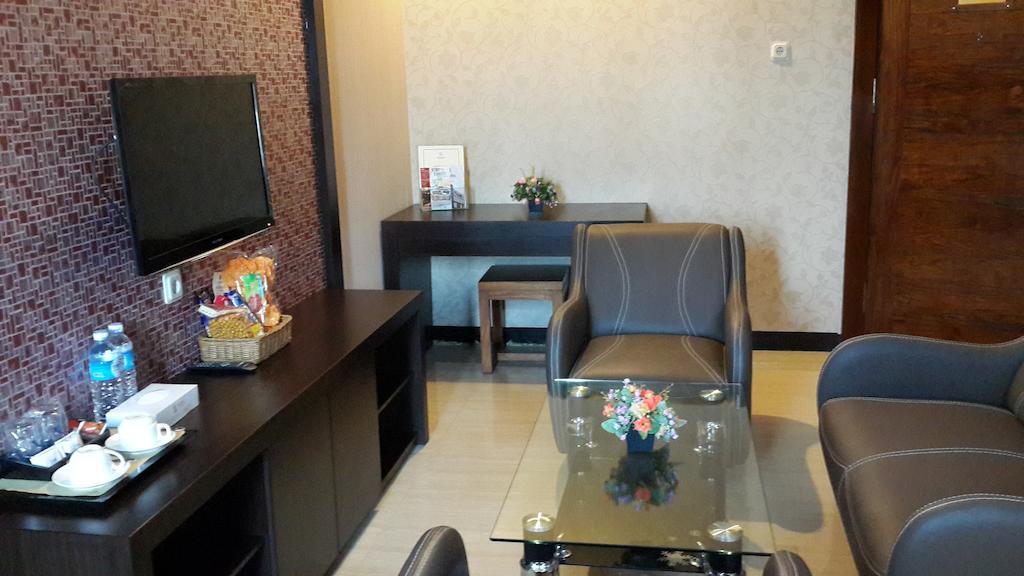 Hotel Roditha Banjarbaru Banjarmasin  Esterno foto