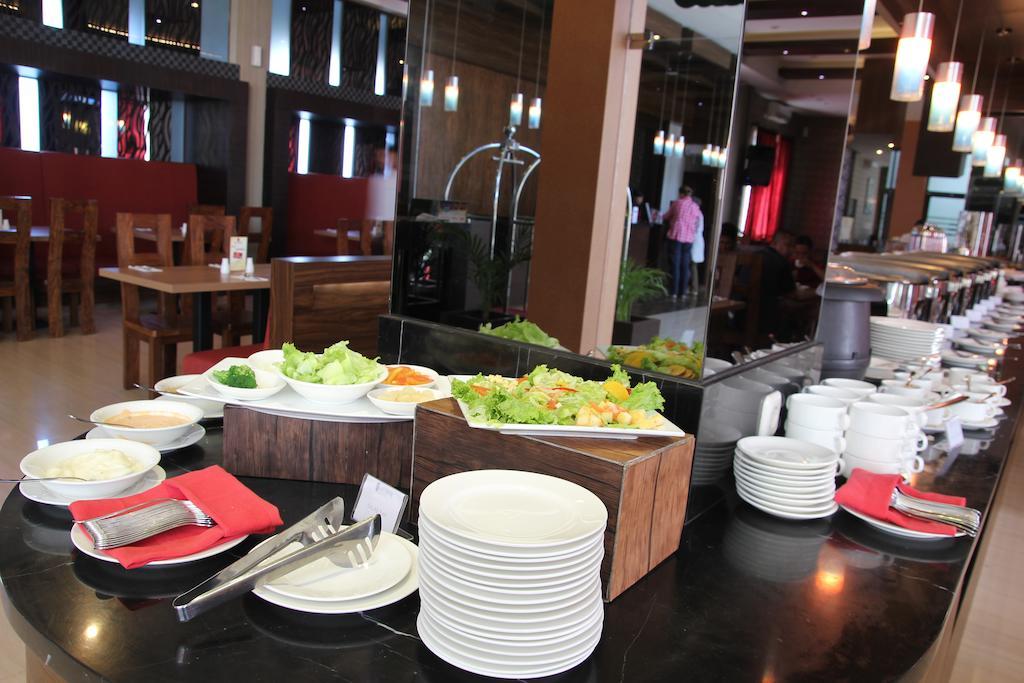 Hotel Roditha Banjarbaru Banjarmasin  Esterno foto